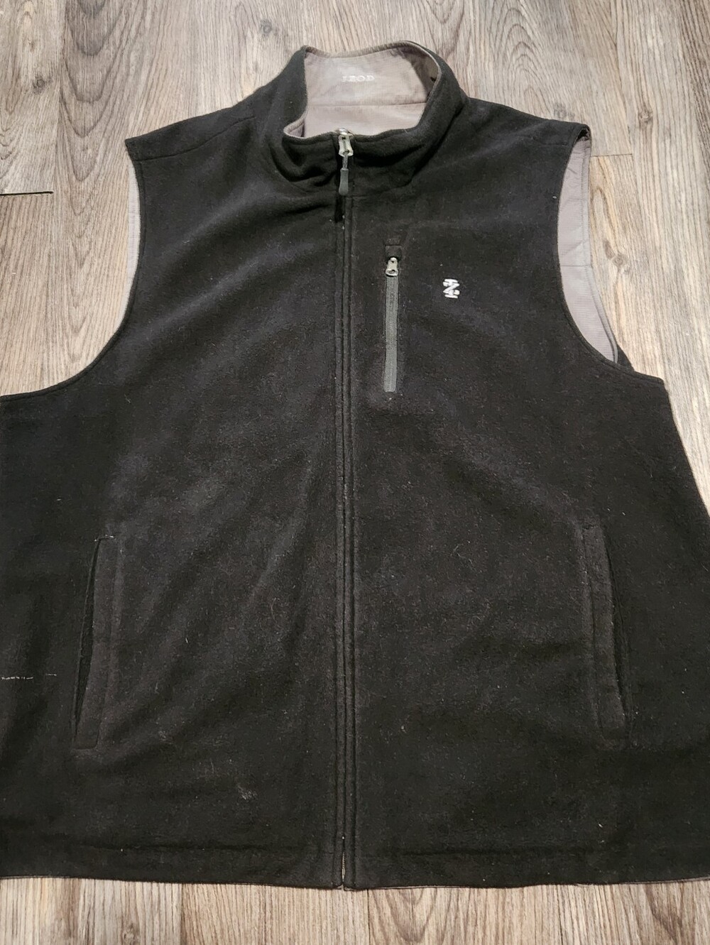 Izod Black Fleece Full-Zip Vest